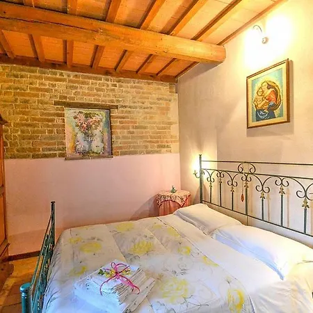 Zona Artigianale Callarella Sleeps 6 Pool Willa